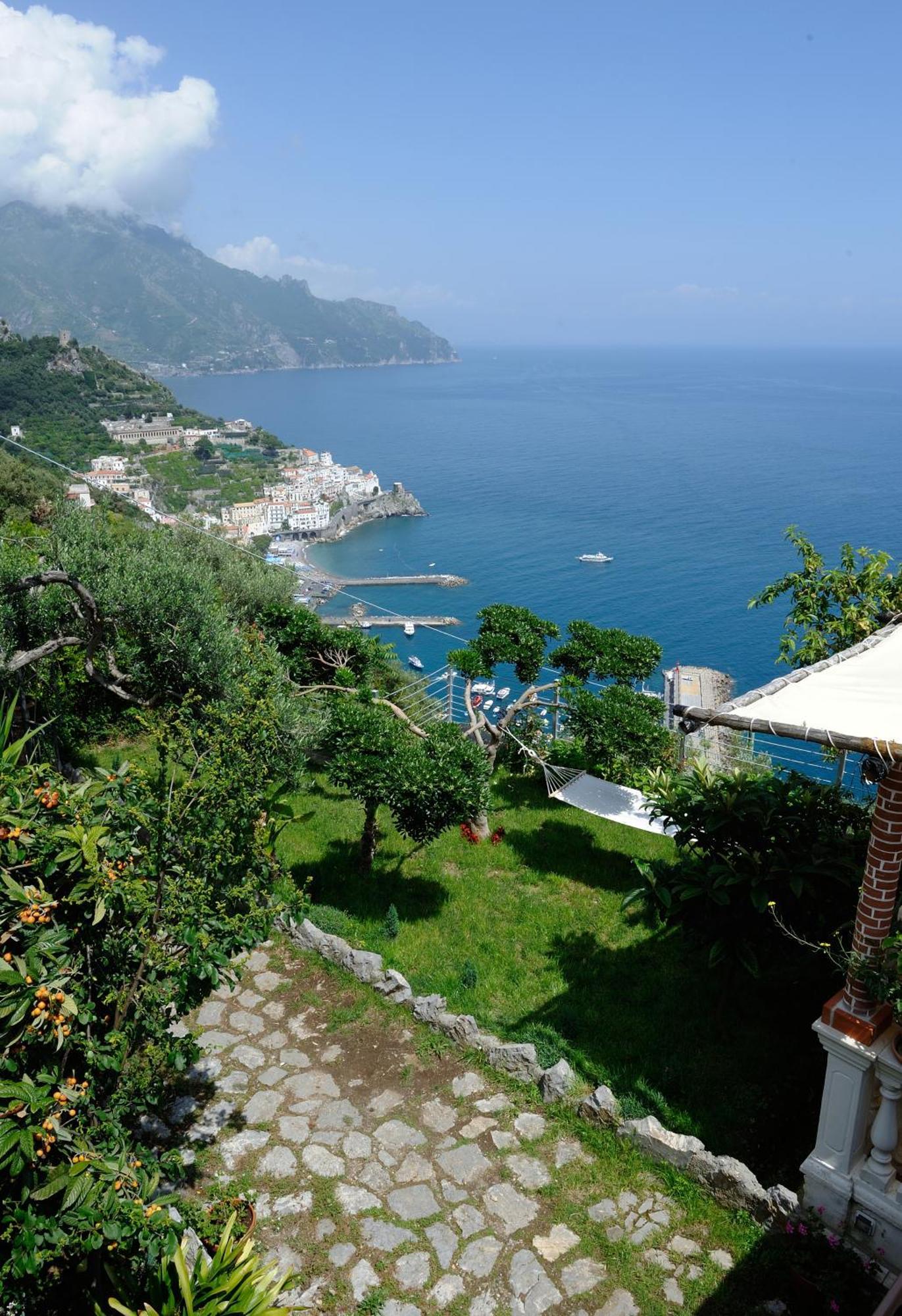 H.H.Le Palme Acomodação com café da manhã Amalfi Exterior foto